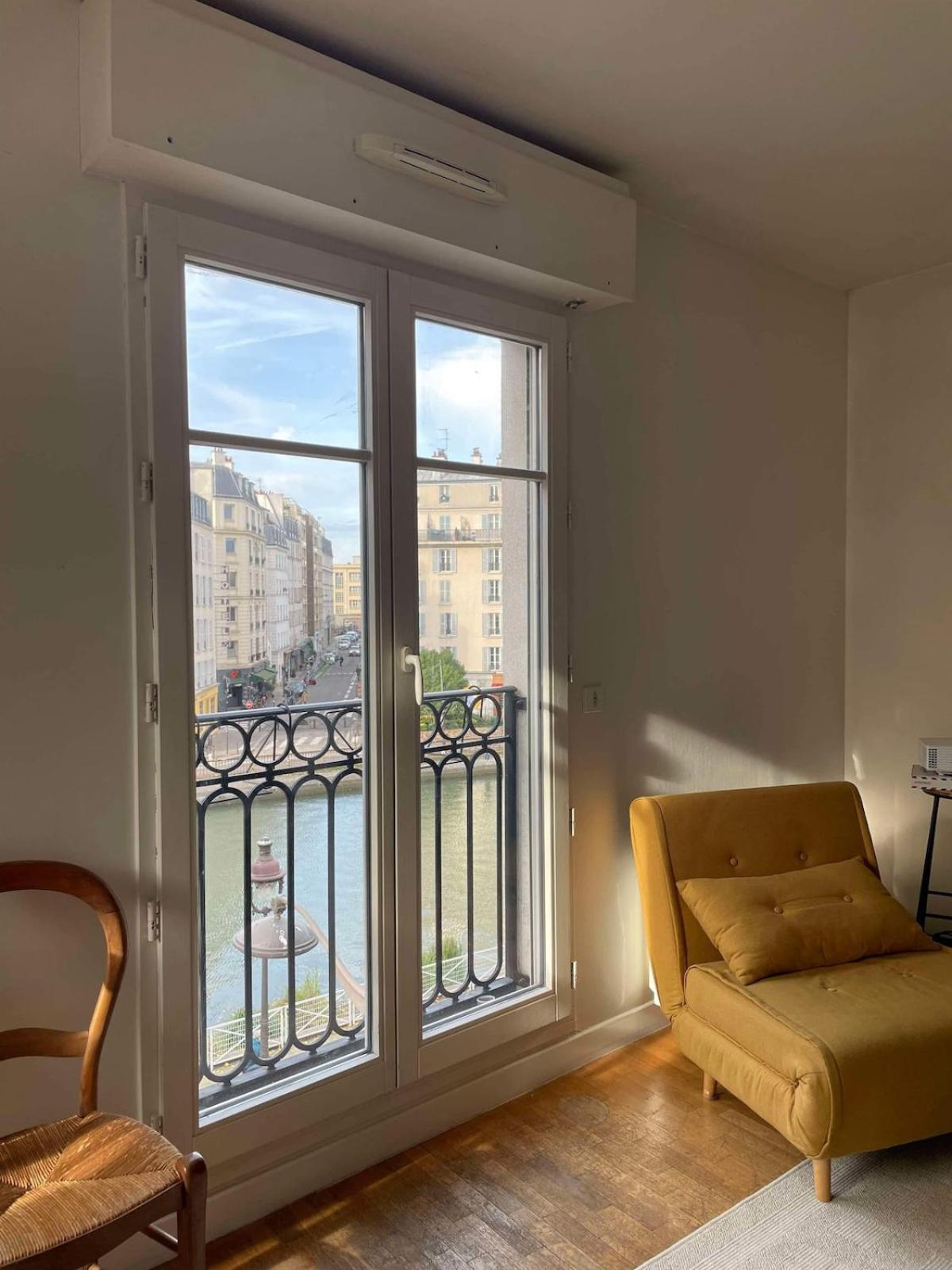 Spacious And Bright - Canal St-martin Appartement Parijs